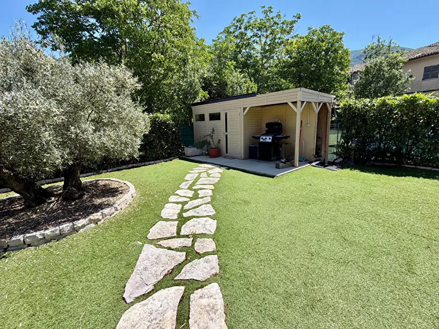 Immagine 18 di Villa in vendita  in BORGO TUFICO a Fabriano