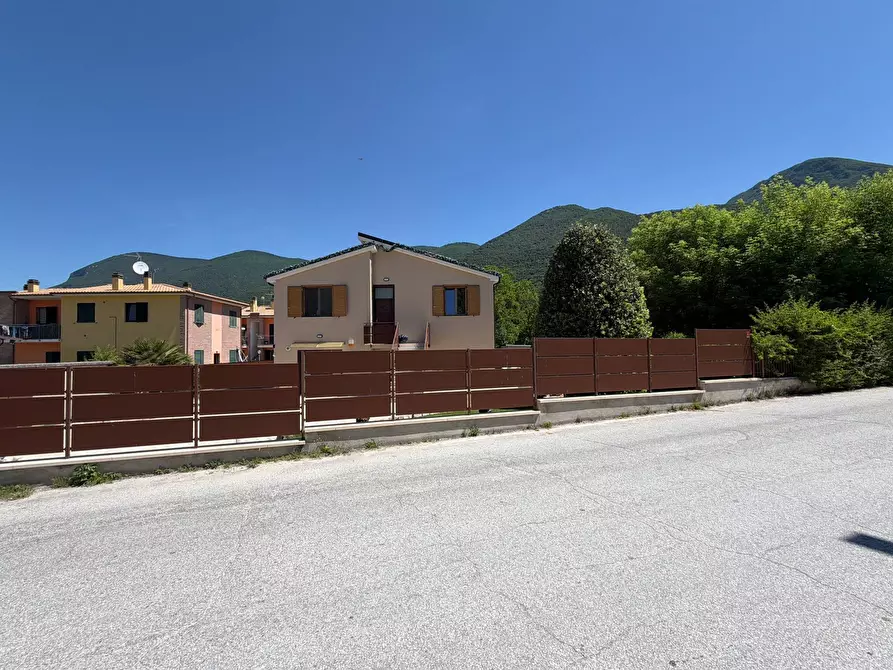 Immagine 66 di Villa in vendita  in BORGO TUFICO a Fabriano