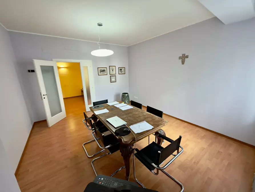 Immagine 10 di Appartamento in vendita  in Viale Zonghi 23 a Fabriano