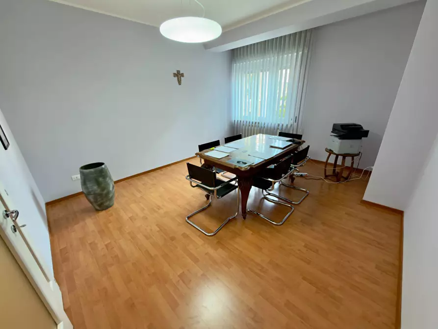 Immagine 9 di Appartamento in vendita  in Viale Zonghi 23 a Fabriano
