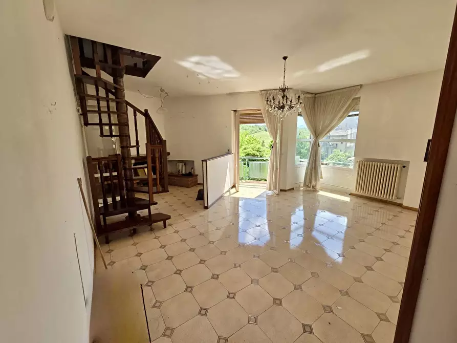 Immagine 2 di Casa indipendente in vendita  in via Poggio San Romualdo 8 a Fabriano