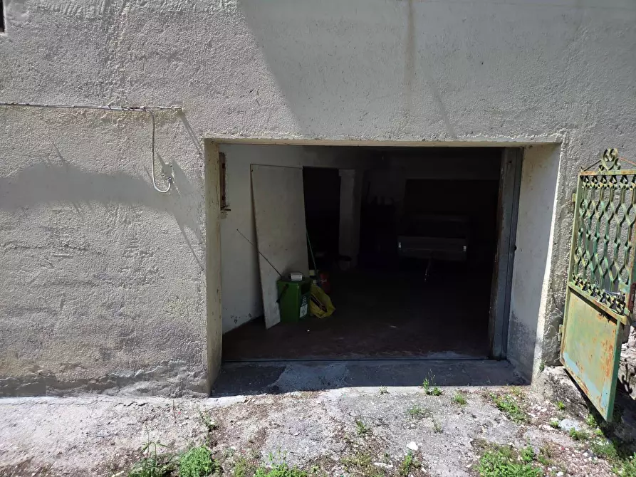 Immagine 33 di Casa indipendente in vendita  in via Poggio San Romualdo 8 a Fabriano