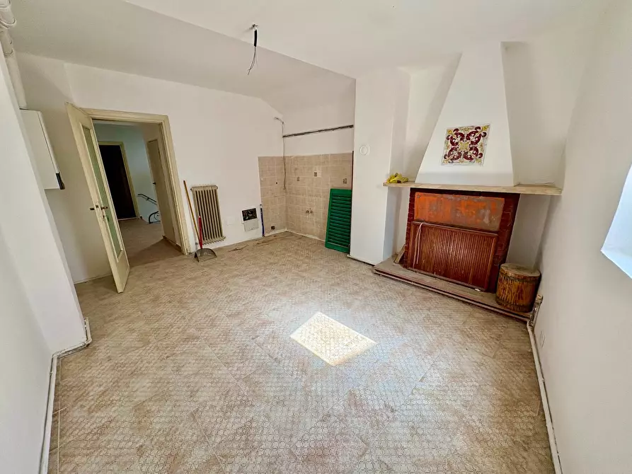 Immagine 11 di Appartamento in vendita  in VIA ROMA 4 a Cerreto D'esi