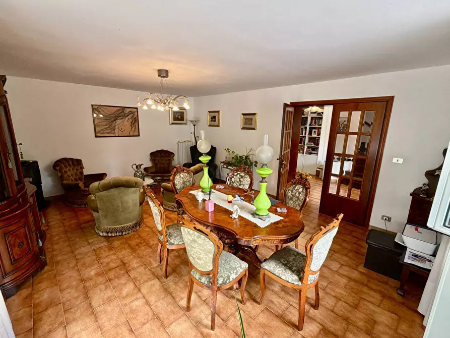 Immagine 7 di Villa in vendita  in Via Montesecco 3 a Jesi