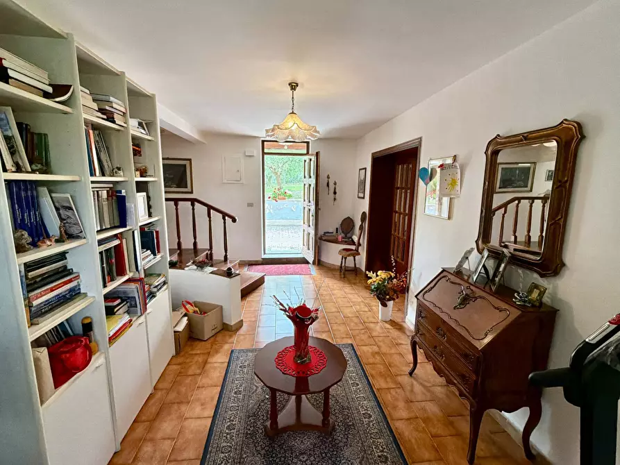 Immagine 5 di Villa in vendita  in Via Montesecco 3 a Jesi
