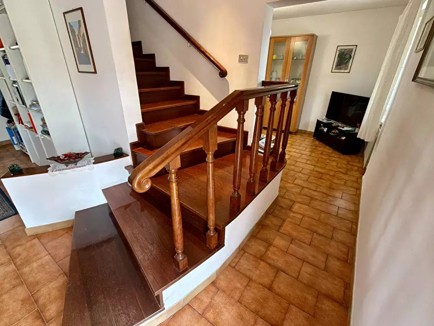 Immagine 15 di Villa in vendita  in Via Montesecco 3 a Jesi