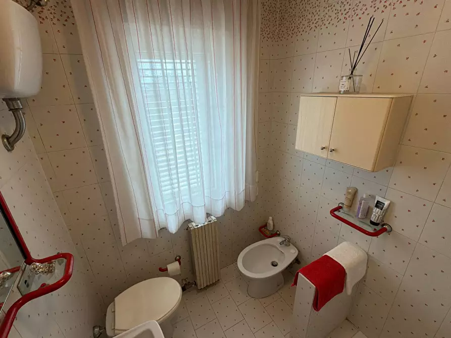 Immagine 32 di Villa in vendita  in Via Montesecco 3 a Jesi