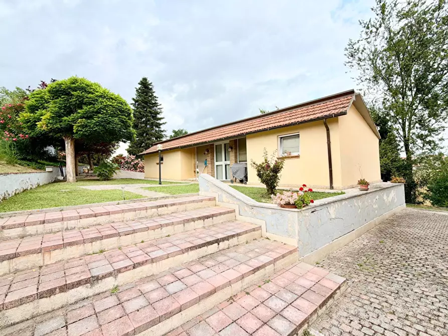 Immagine 44 di Villa in vendita  in Via Montesecco 3 a Jesi