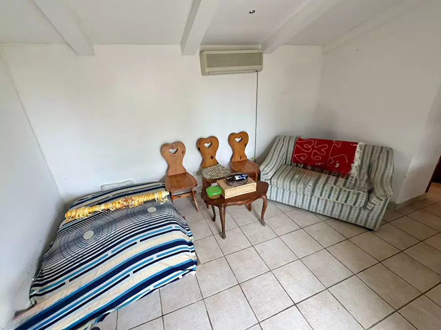 Immagine 47 di Villa in vendita  in Via Montesecco 3 a Jesi