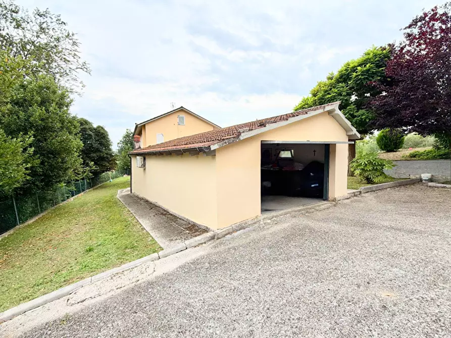 Immagine 52 di Villa in vendita  in Via Montesecco 3 a Jesi