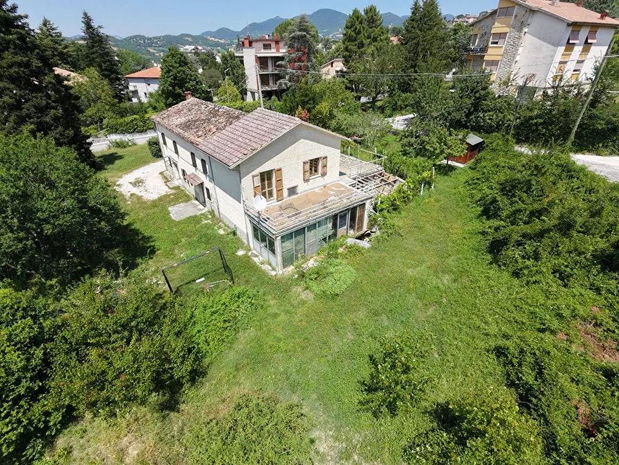 Immagine 3 di Villa in vendita  in VIA LA SPINA 91 a Fabriano