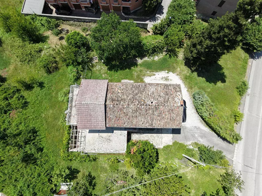 Immagine 11 di Villa in vendita  in VIA LA SPINA 91 a Fabriano