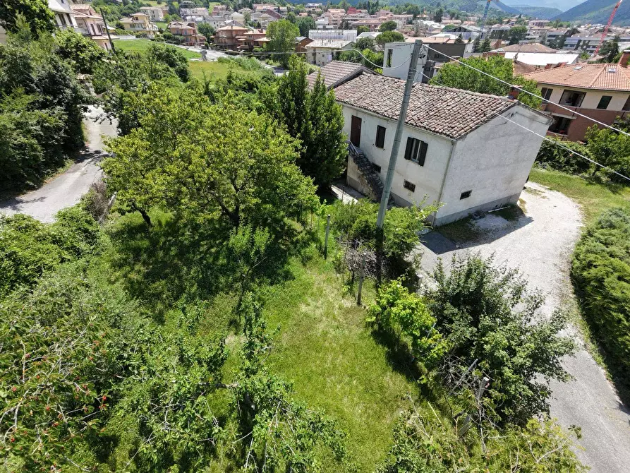 Immagine 5 di Villa in vendita  in VIA LA SPINA 91 a Fabriano