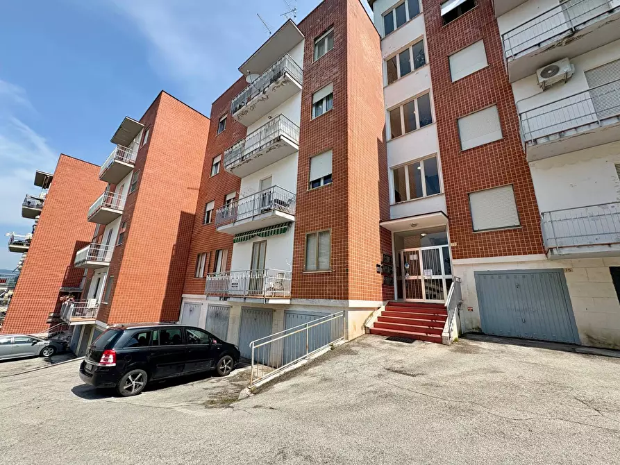 Immagine 1 di Appartamento in vendita  in VIA DON MINZONI 77 a Fabriano
