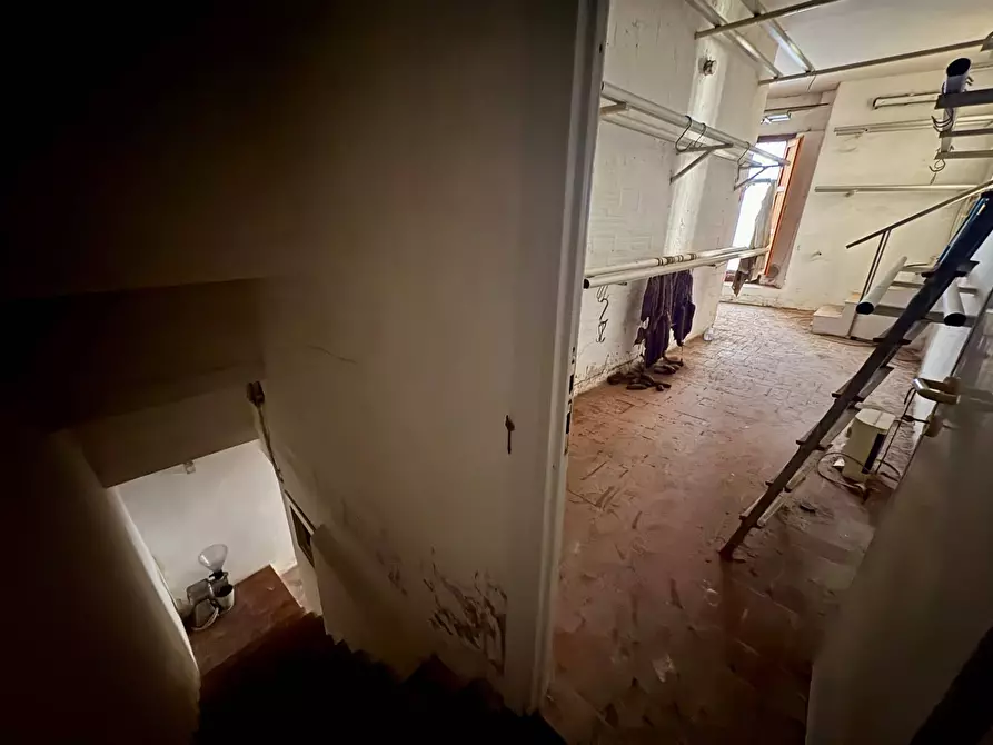 Immagine 16 di Magazzino in vendita  in VIA RAMELLI 3 a Fabriano