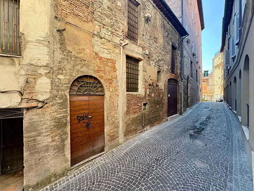 Immagine 4 di Magazzino in vendita  in VIA RAMELLI 3 a Fabriano
