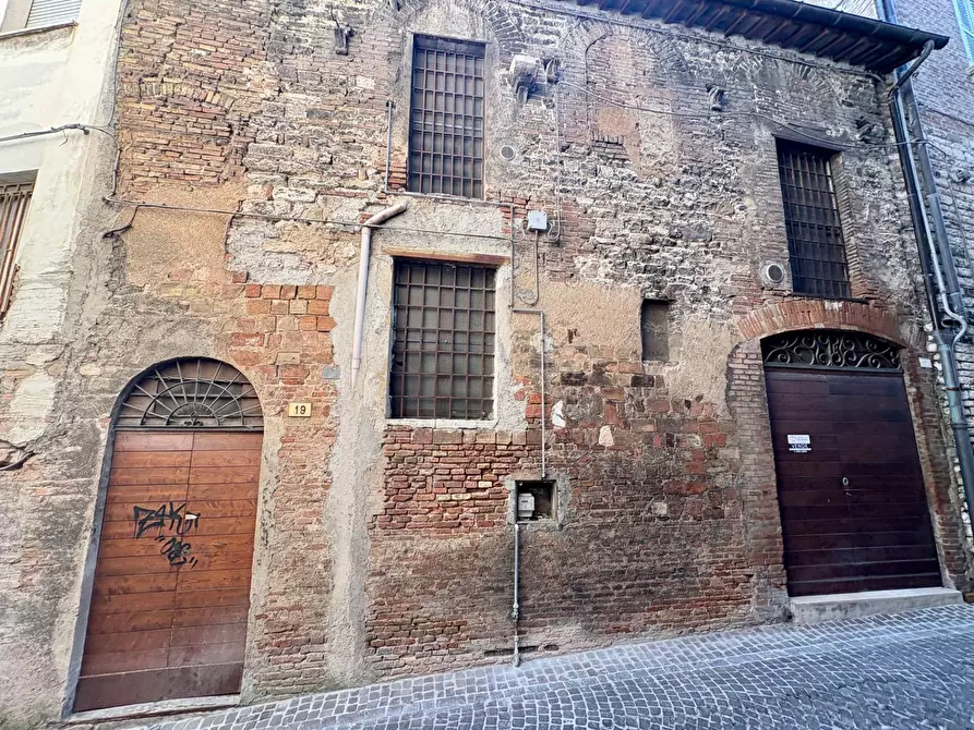 Immagine 5 di Magazzino in vendita  in VIA RAMELLI 3 a Fabriano