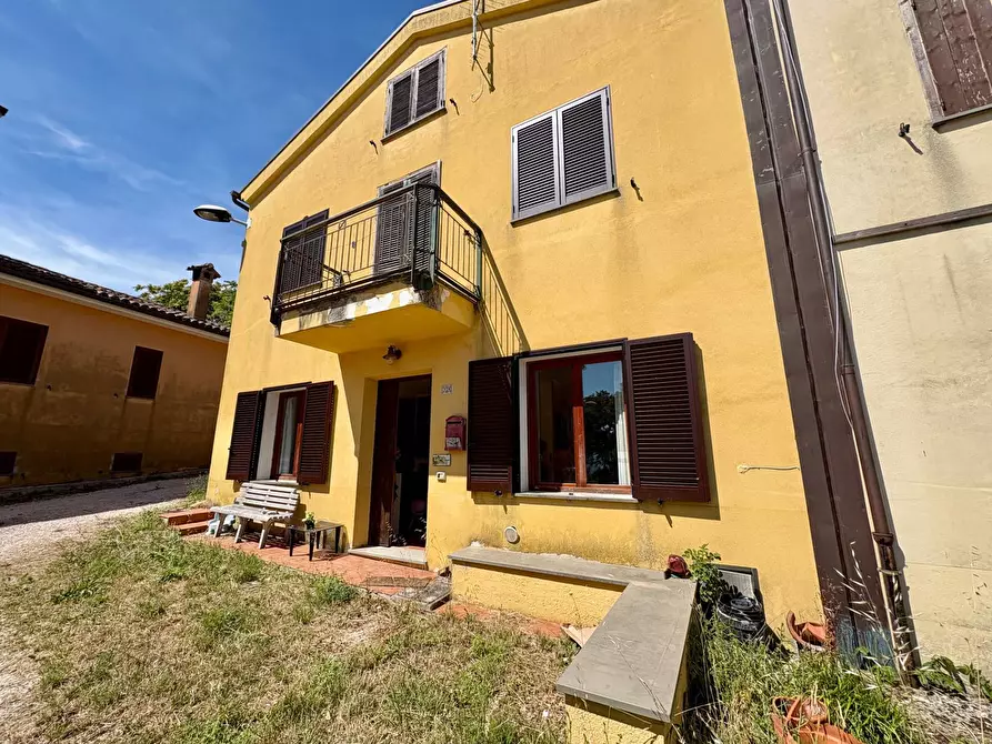 Immagine 2 di Rustico / casale in vendita  in FRAZIONE CUPO 30 a Fabriano