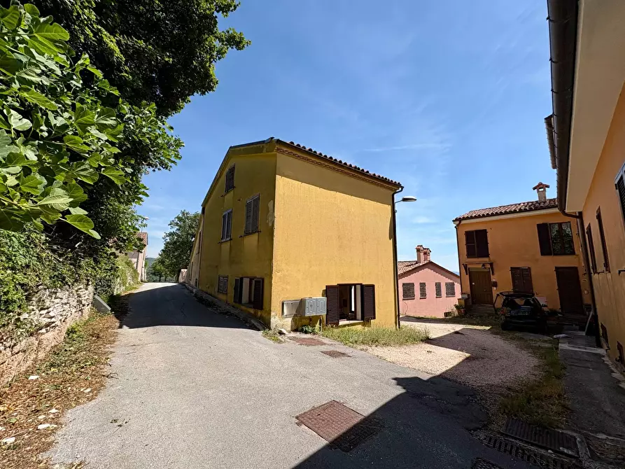Immagine 5 di Rustico / casale in vendita  in FRAZIONE CUPO 30 a Fabriano