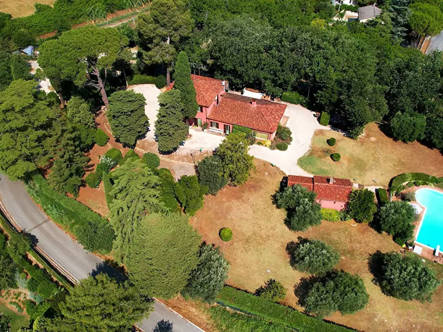 Immagine 2 di Villa in vendita  in Strada provinciale dei Castelli 6 a Belvedere Ostrense