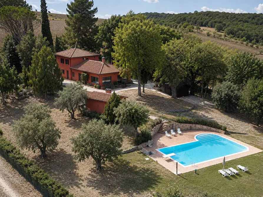 Immagine 1 di Villa in vendita  in Strada provinciale dei Castelli 6 a Belvedere Ostrense