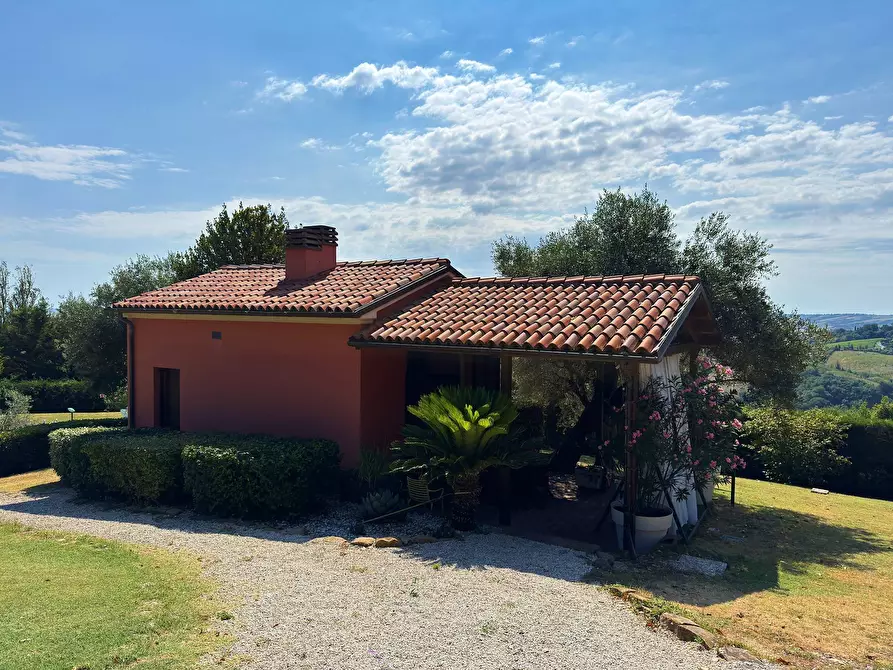 Immagine 12 di Villa in vendita  in Strada provinciale dei Castelli 6 a Belvedere Ostrense