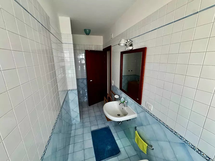 Immagine 30 di Villa in vendita  in Strada provinciale dei Castelli 6 a Belvedere Ostrense