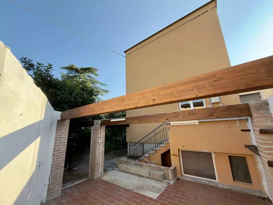 Immagine 59 di Villetta a schiera in vendita  in VIA MONTI 36 a Fabriano