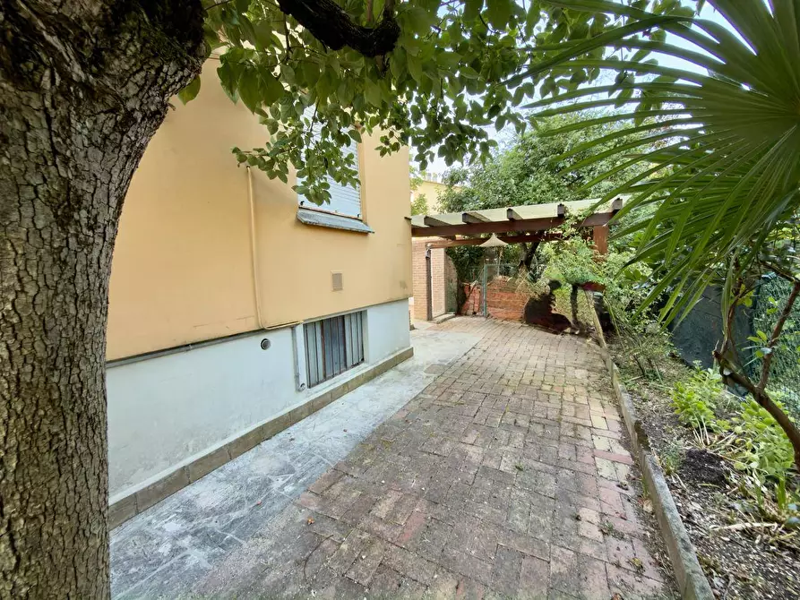 Immagine 65 di Villetta a schiera in vendita  in VIA MONTI 36 a Fabriano