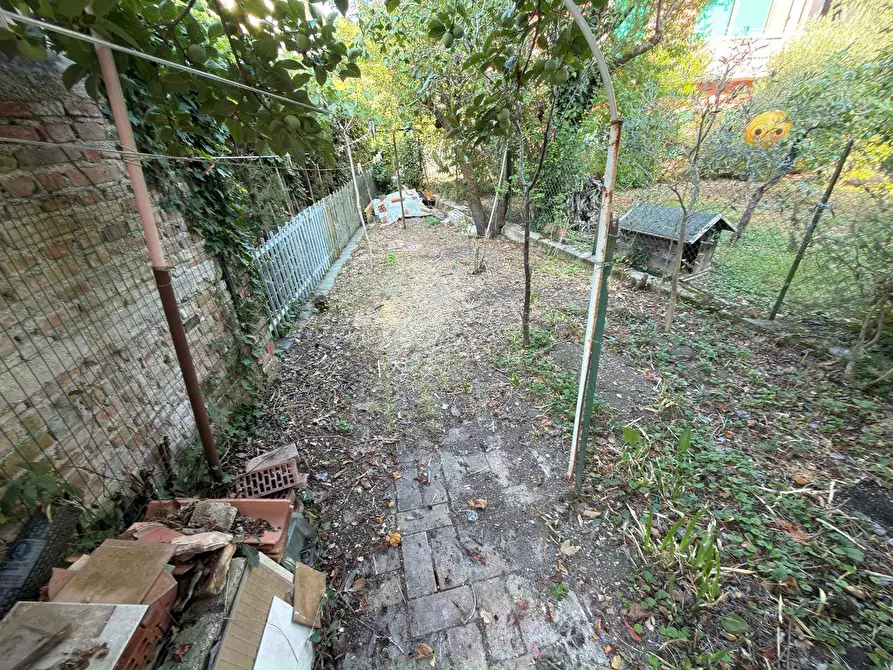 Immagine 55 di Villetta a schiera in vendita  in VIA MONTI 36 a Fabriano
