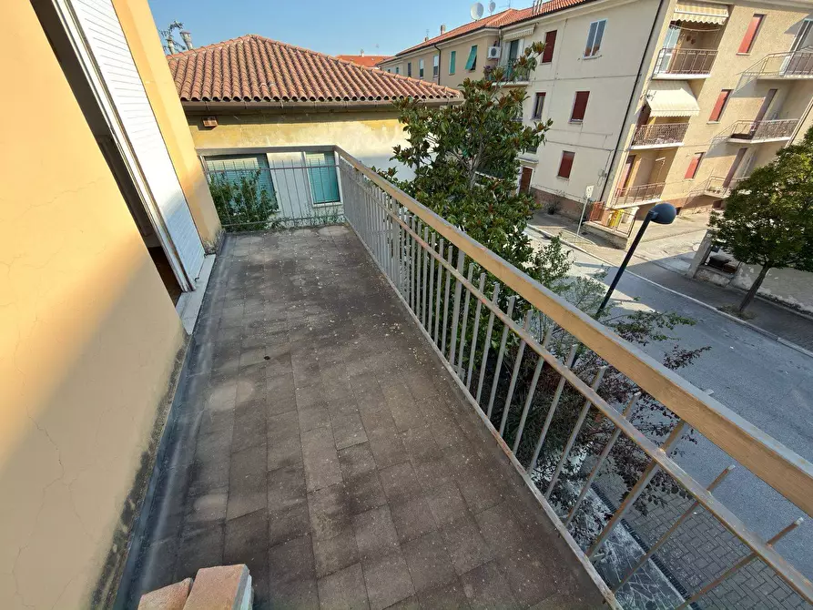 Immagine 31 di Villetta a schiera in vendita  in VIA MONTI 36 a Fabriano