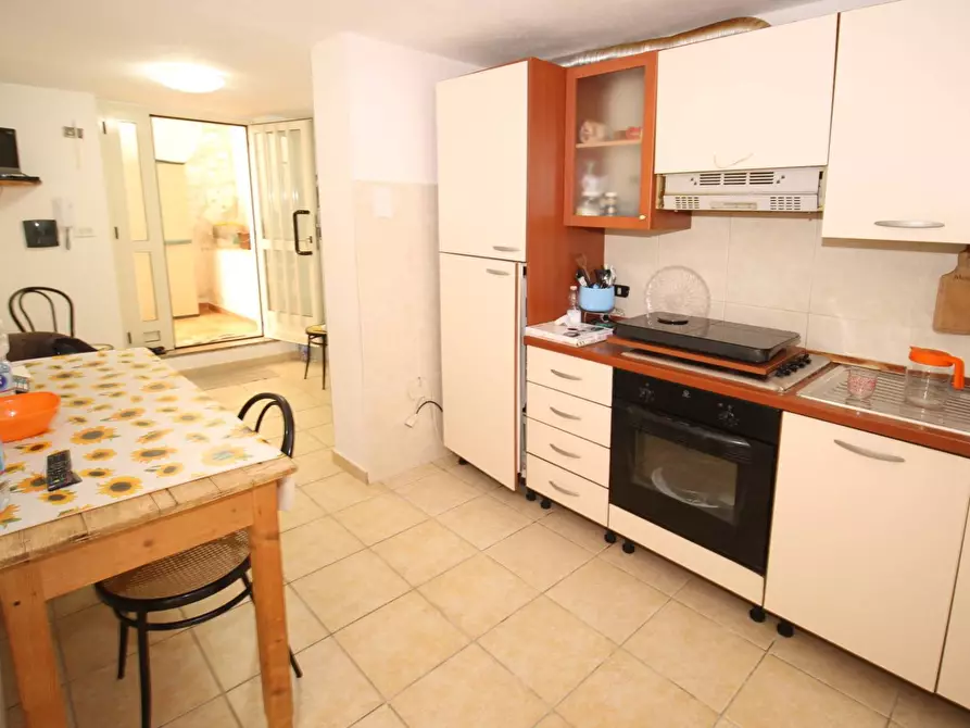 Immagine 3 di Appartamento in vendita  in via Della Luna 18 a Dorgali