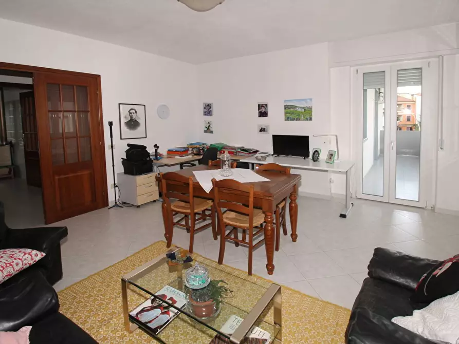 Immagine 13 di Appartamento in vendita  in via Lai a Nuoro
