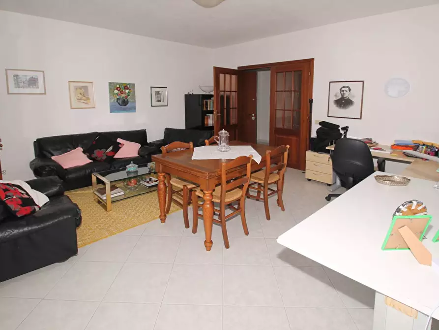 Immagine 14 di Appartamento in vendita  in via Lai a Nuoro