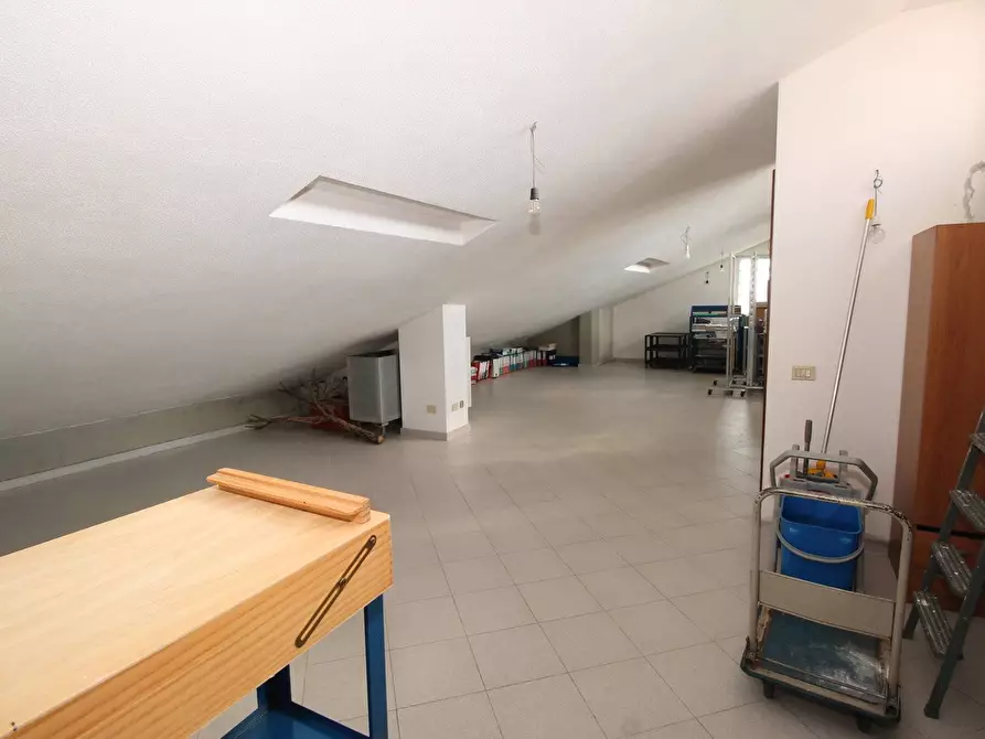 Immagine 21 di Appartamento in vendita  in via Lai a Nuoro