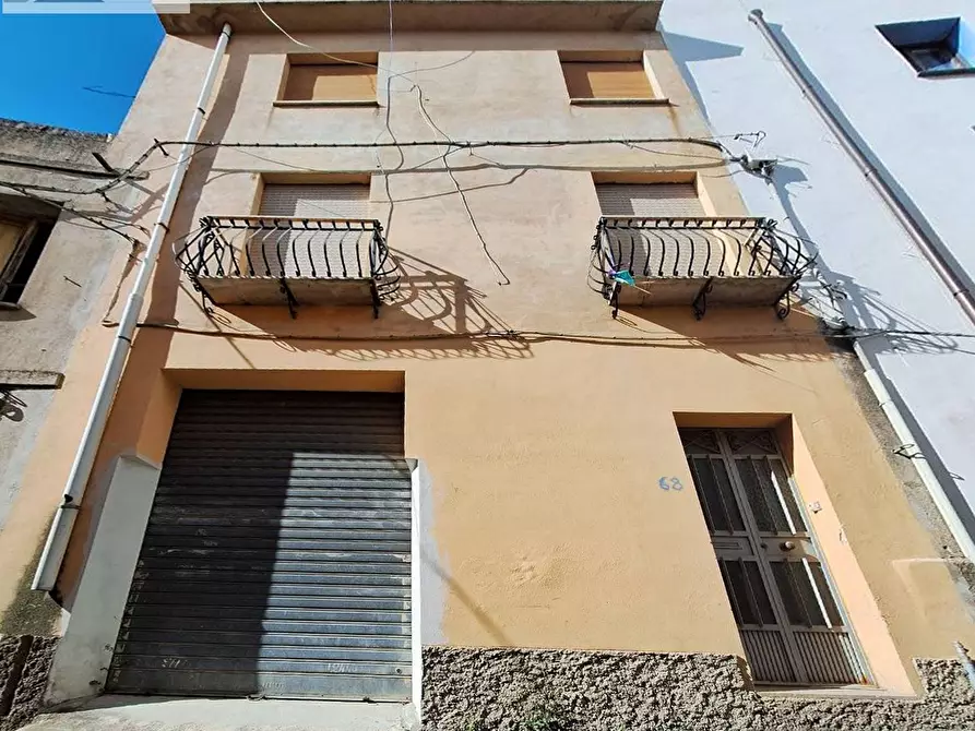 Immagine 1 di Casa indipendente in vendita  in via Roma 68 a Dorgali