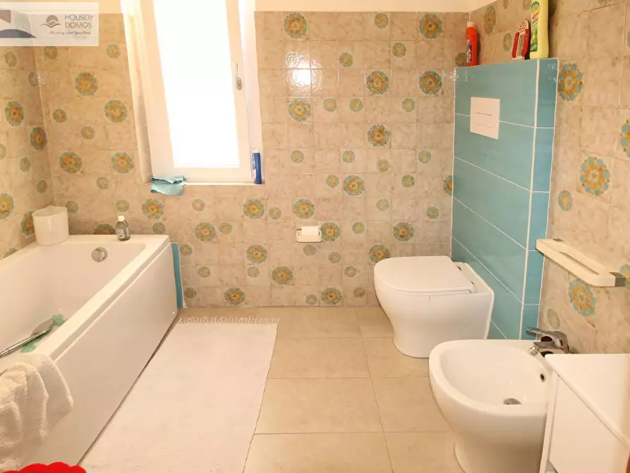 Immagine 9 di Appartamento in vendita  in via Colombo 42 a Dorgali