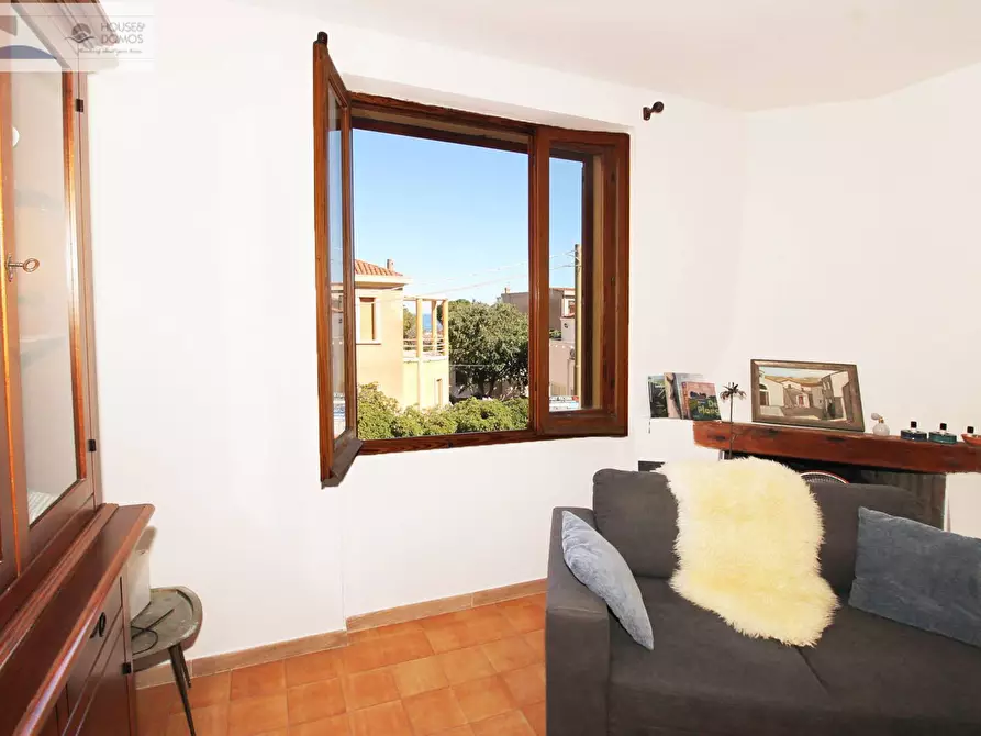 Immagine 18 di Appartamento in vendita  in via Colombo 42 a Dorgali