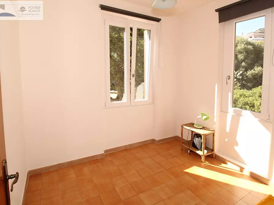 Immagine 20 di Appartamento in vendita  in via Colombo 42 a Dorgali