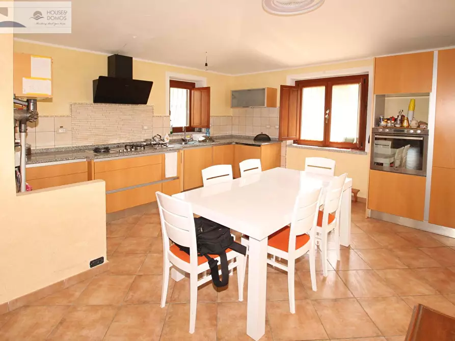 Immagine 4 di Casa indipendente in vendita  a Dorgali
