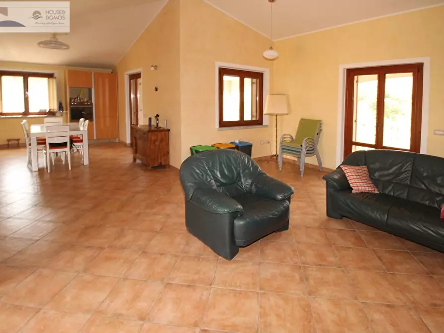 Immagine 19 di Casa indipendente in vendita  a Dorgali