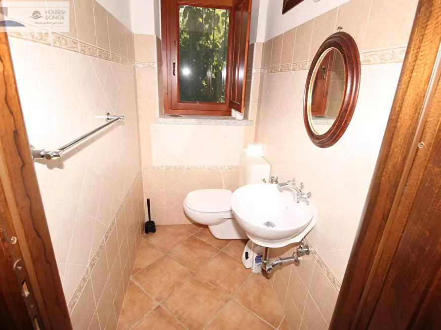 Immagine 25 di Casa indipendente in vendita  a Dorgali