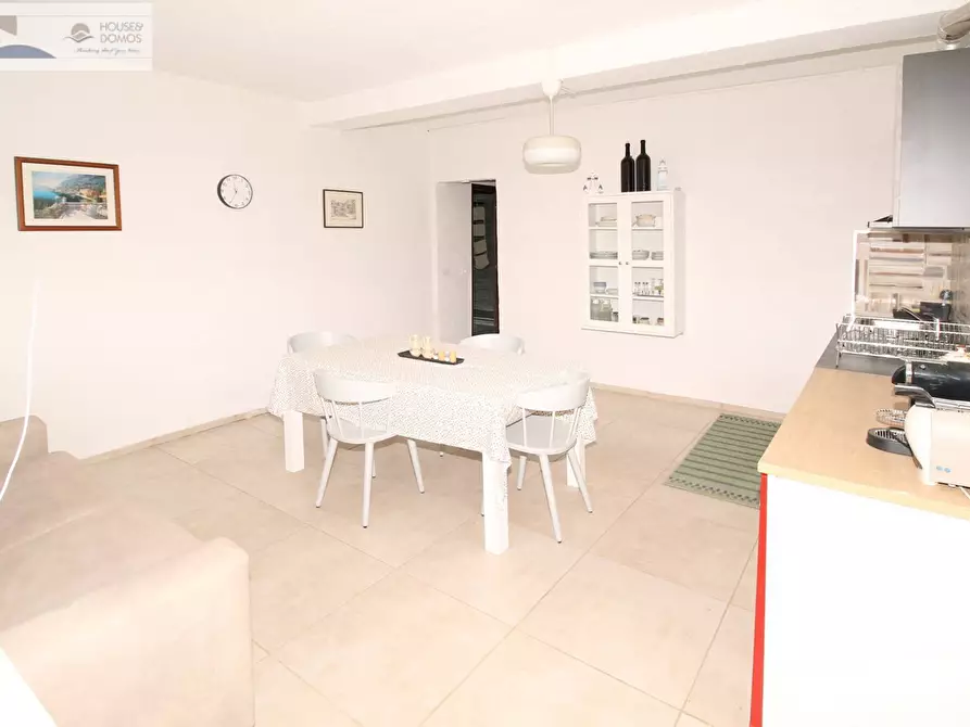 Immagine 11 di Casa indipendente in vendita  a Dorgali