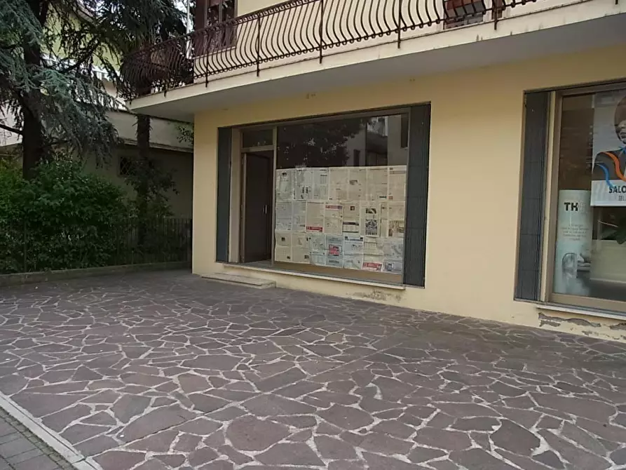 Immagine 7 di Negozio in affitto  a Crocetta Del Montello