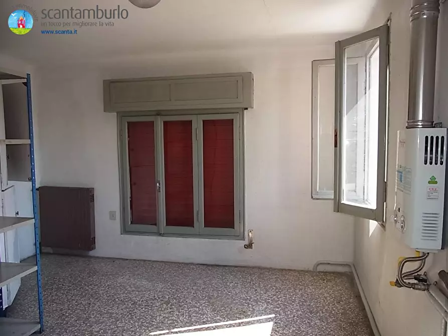 Immagine 22 di Negozio in vendita  a Breda Di Piave