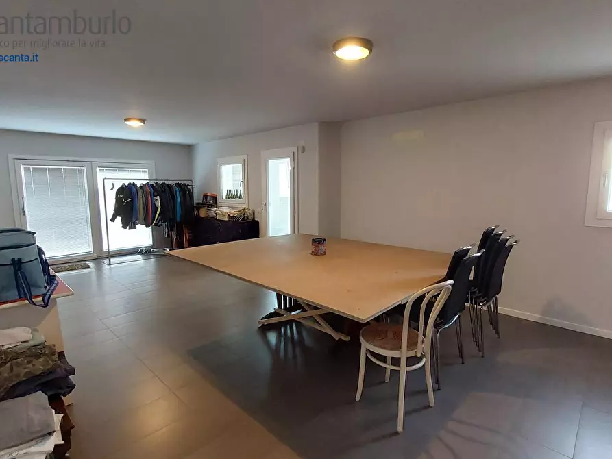 Immagine 24 di Casa indipendente in vendita  a Paese