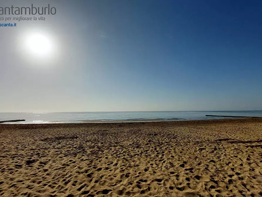 Immagine 11 di Appartamento in vendita  a Jesolo