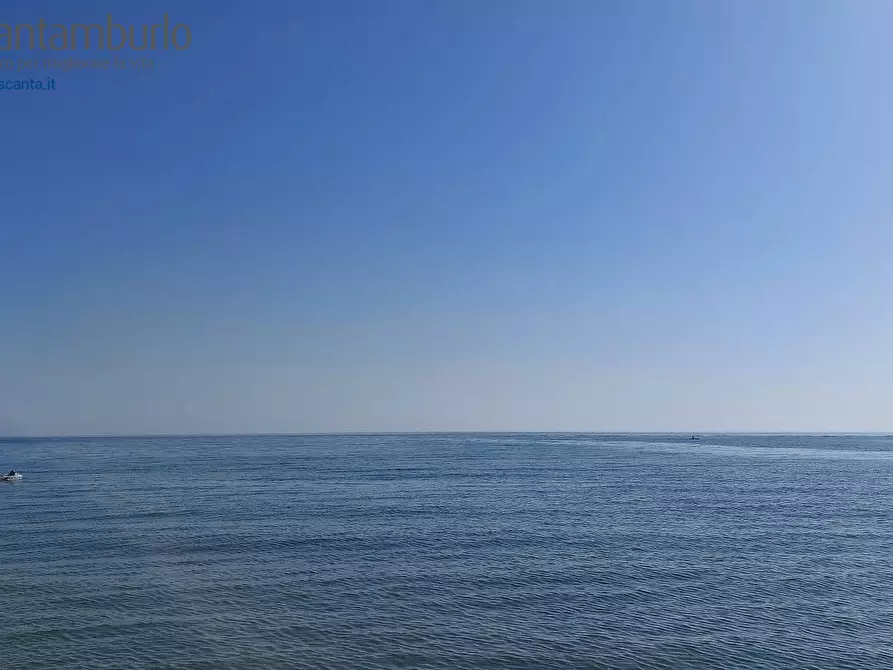 Immagine 1 di Appartamento in vendita  a Jesolo