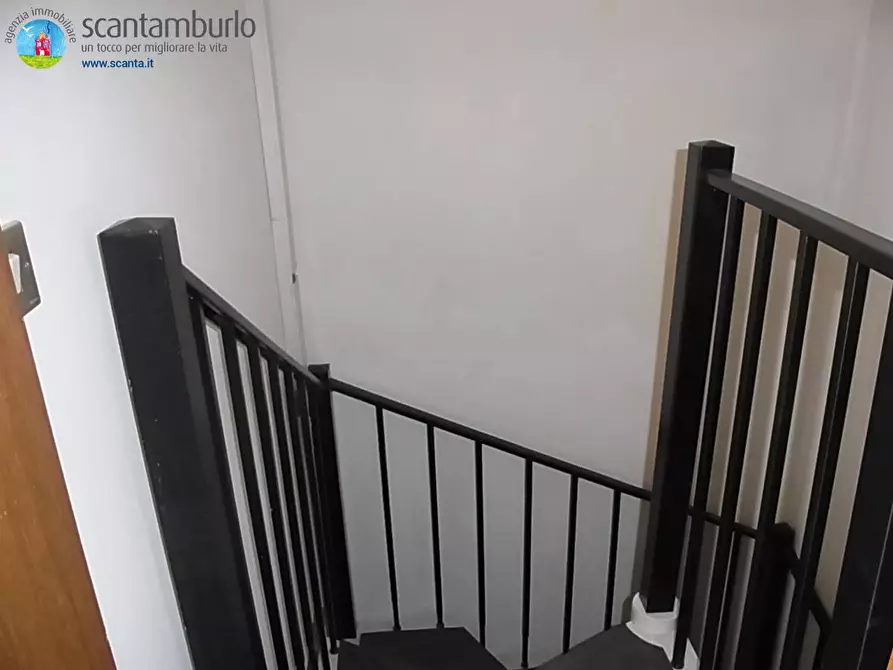 Immagine 4 di Negozio in vendita  a Treviso