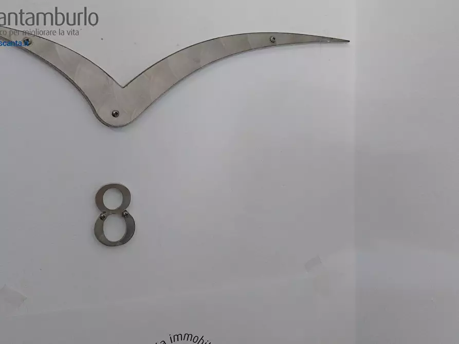 Immagine 8 di Negozio in vendita  a Treviso